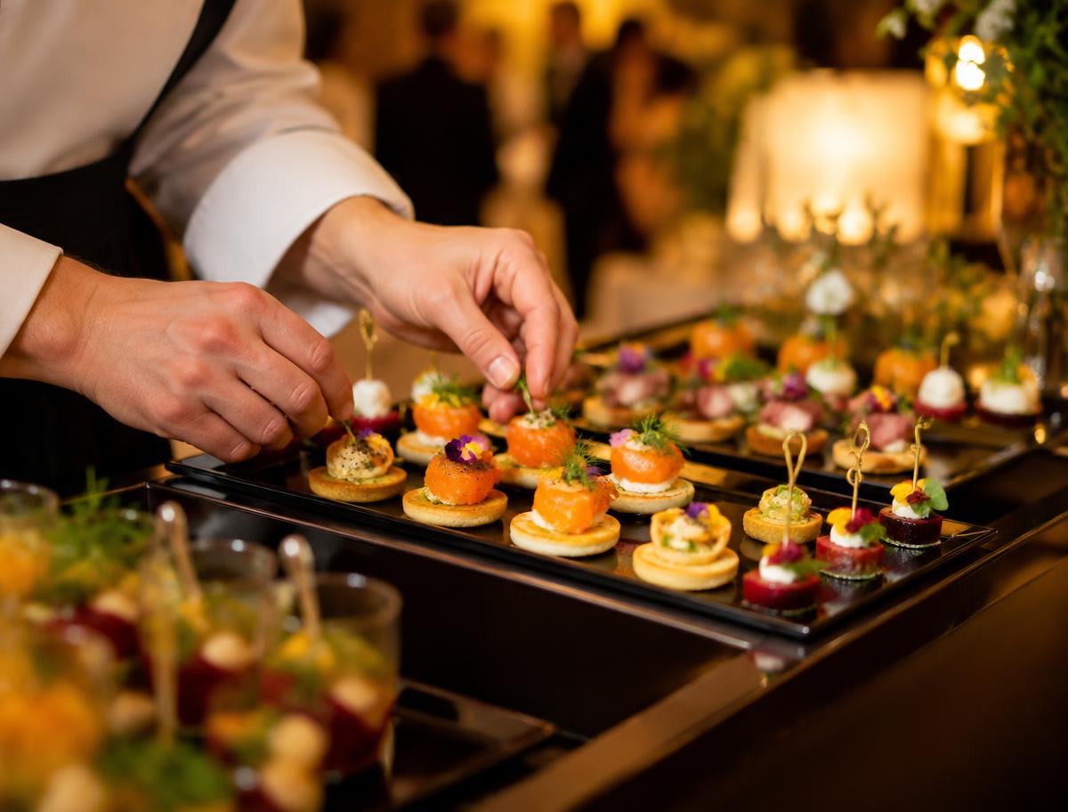 Cocktails & buffets